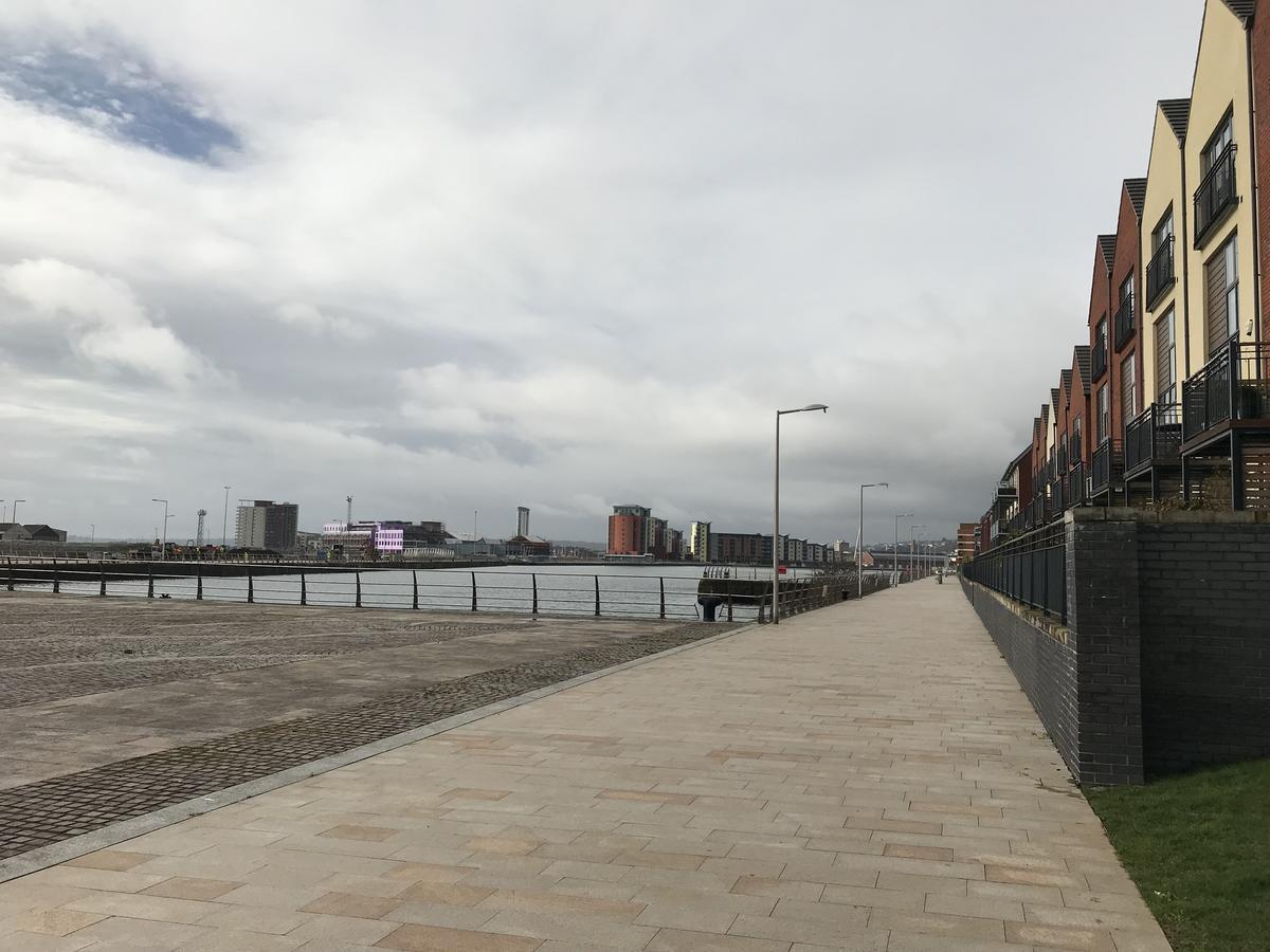 Just Stay Wales - Mariners Walk Swansea Exterior photo